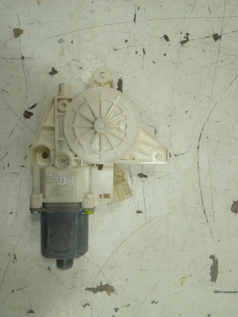MOTOR ELEVALUNAS TRASERO DERECHO MERCEDES-BENZ CLASE C (W204) BERLINA C 220 CDI (204.008)