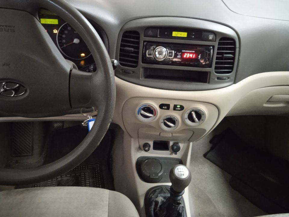 HYUNDAI ACCENT (LC) GL 4P Motor 1,5 Ltr. - 75 kW CAT