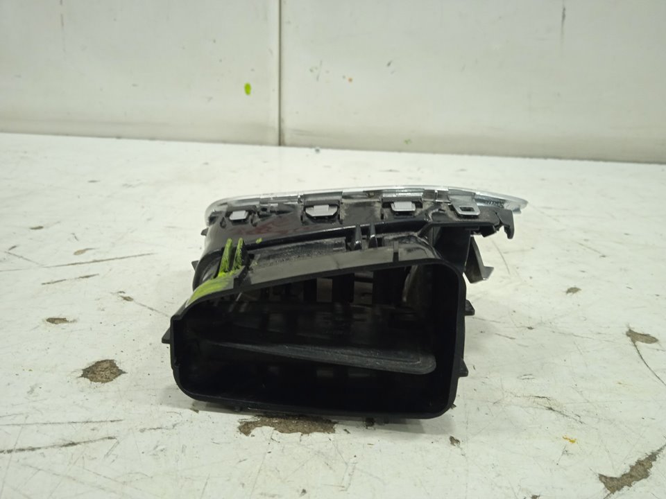 AIREADOR DERECHO CITROEN C4 LIM. Collection   |   12.11 - 12.14