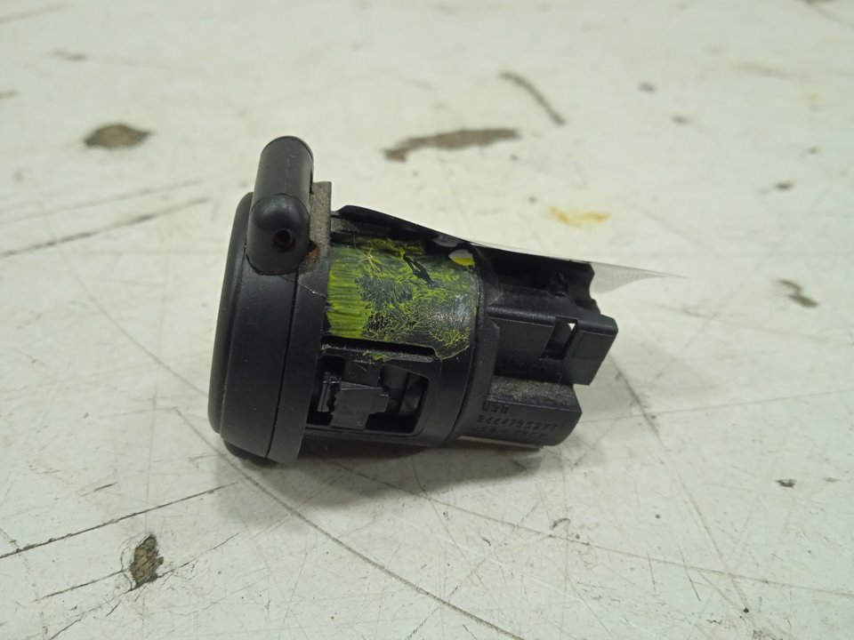 INTERFAZ USB CITROEN C4 LIM. Collection   |   12.11 - 12.14