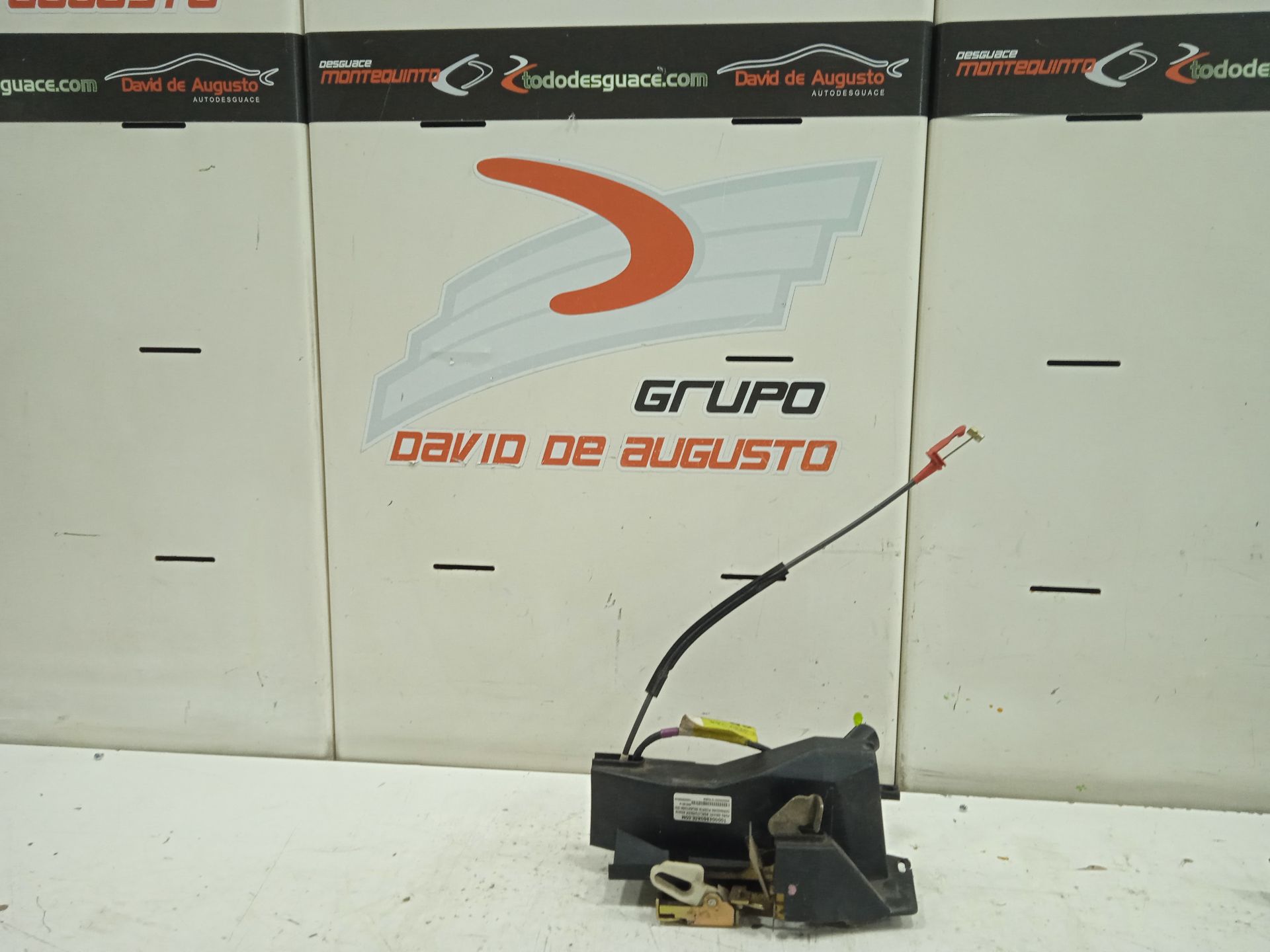 CERRADURA PUERTA DELANTERA IZQUIERDA
