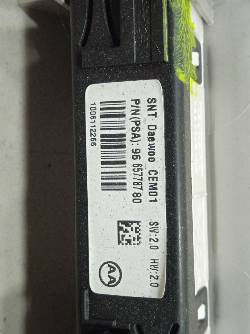 LUZ INTERIOR CITROEN C4 LIM. Collection   |   12.11 - 12.14