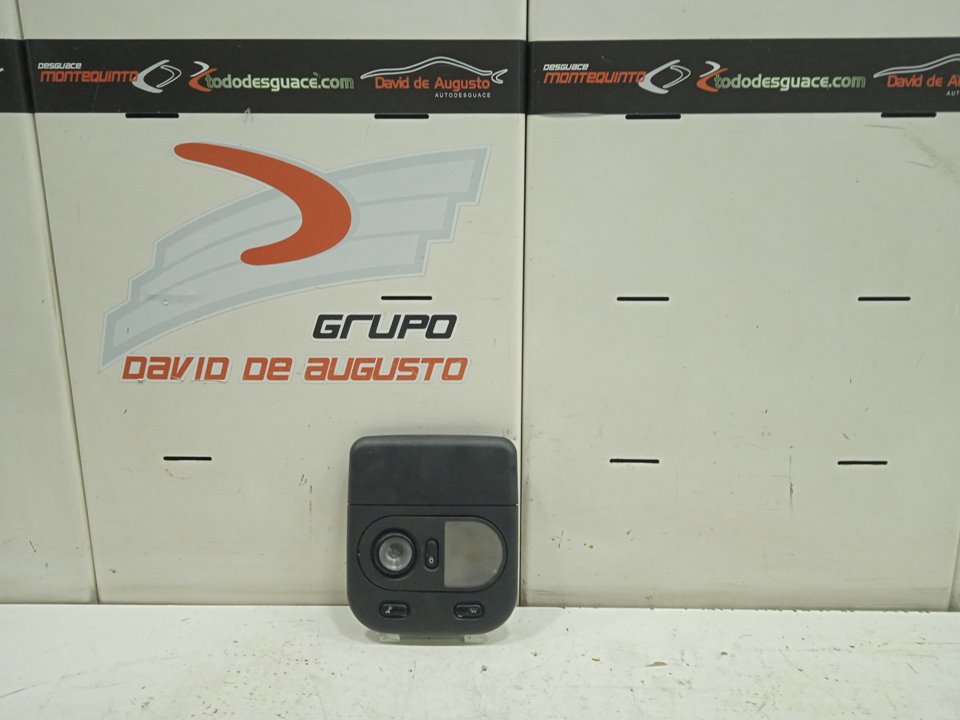 LUZ INTERIOR IVECO DAILY CAJA CERRADA (2006 =>) Caja cerrada 35C... batalla 3000