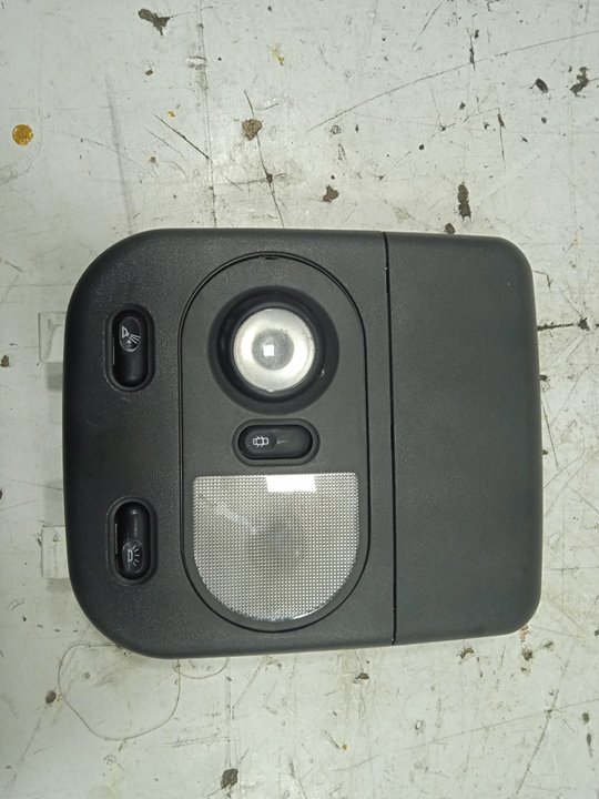LUZ INTERIOR IVECO DAILY CAJA CERRADA (2006 =>) Caja cerrada 35C... batalla 3000