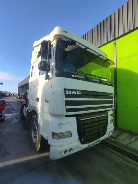 DAF SERIE XF105.XXX Fsa 4x2 Space-Cab Motor 12,9 Ltr. - 340 kW Diesel