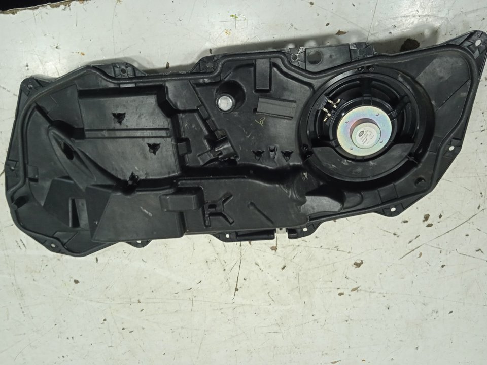 ALTAVOZ DELANTERO IZQUIERDO LAND ROVER DISCOVERY SPORT SE