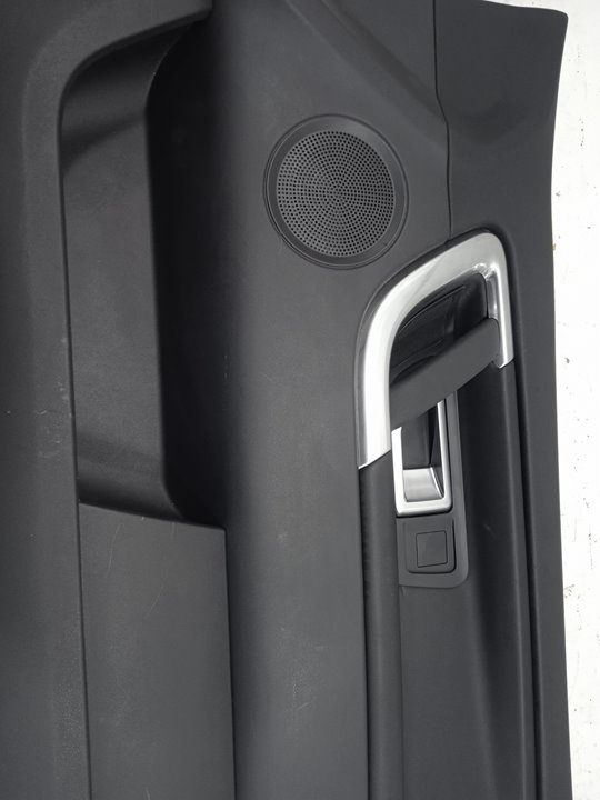 PAÑO PUERTA DELANTERO DERECHO LAND ROVER DISCOVERY SPORT SE