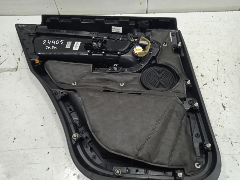 PAÑO PUERTA TRASERO DERECHO LAND ROVER DISCOVERY SPORT SE