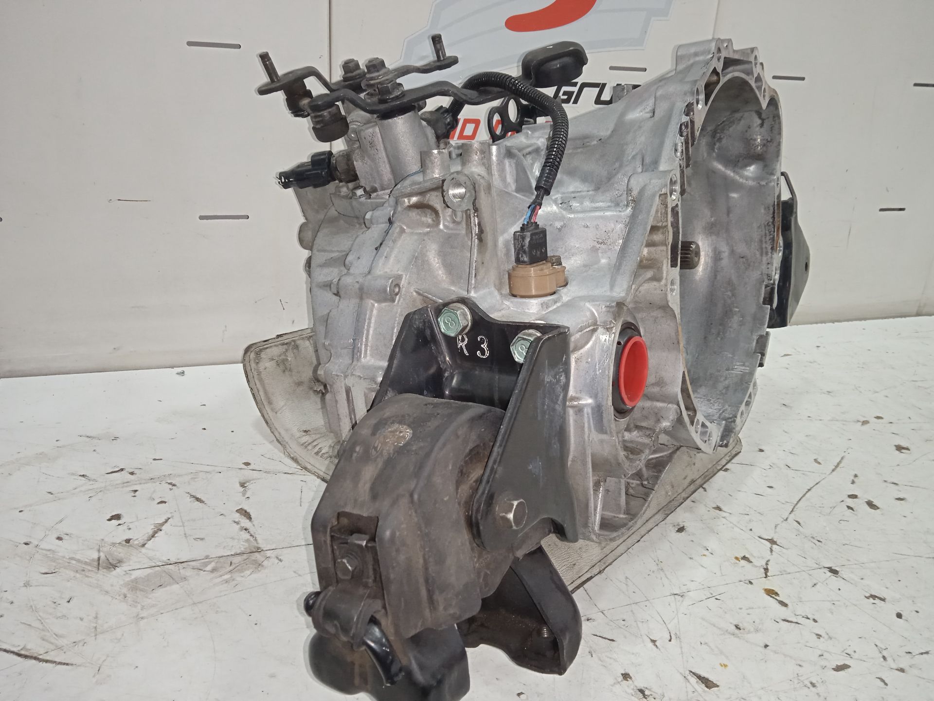 CAJA CAMBIOS KIA CARENS (UN) Concept