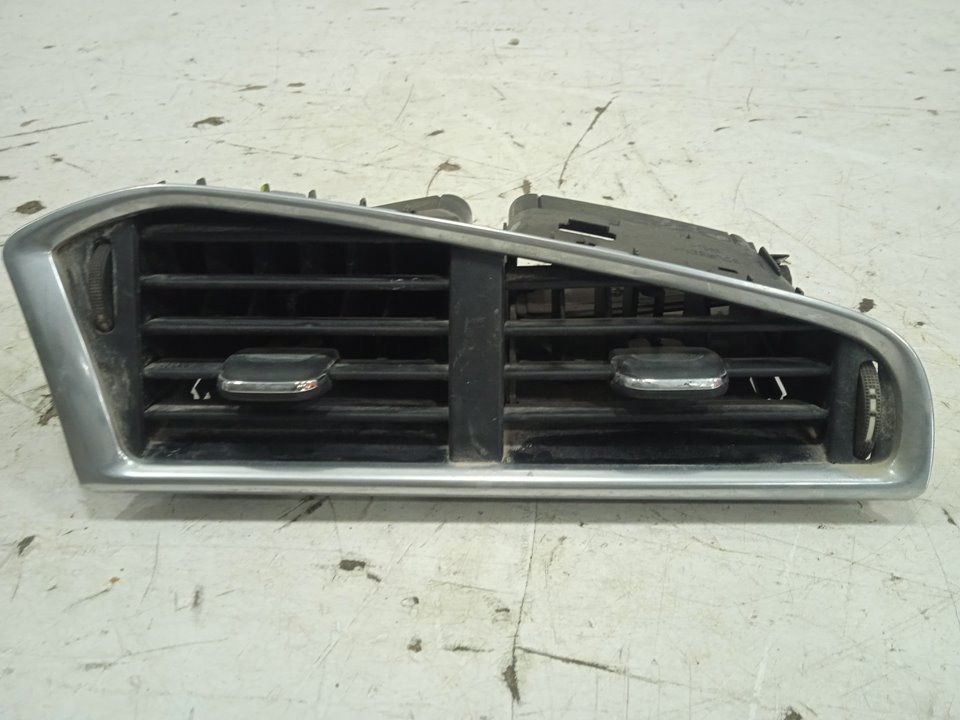 AIREADOR CENTRAL CITROEN C4 LIM. Collection   |   12.11 - 12.14