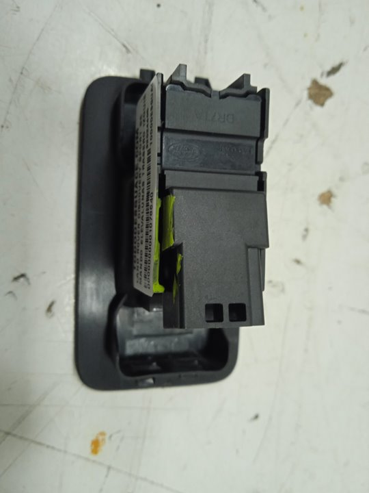 MANDO ELEVALUNAS TRASERO IZQUIERDO foto 3