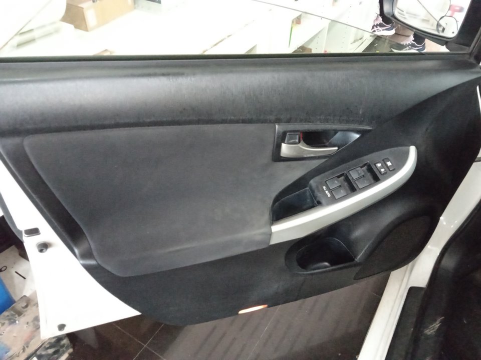 TOYOTA PRIUS (NHW30) Plug-in Hybrid Advance Motor 1,8 Ltr. - 73 kW 16V CAT (Híbrido)