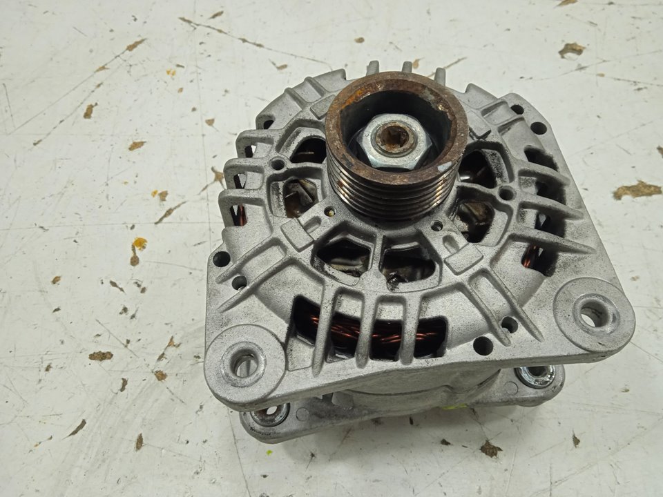 ALTERNADOR foto 2