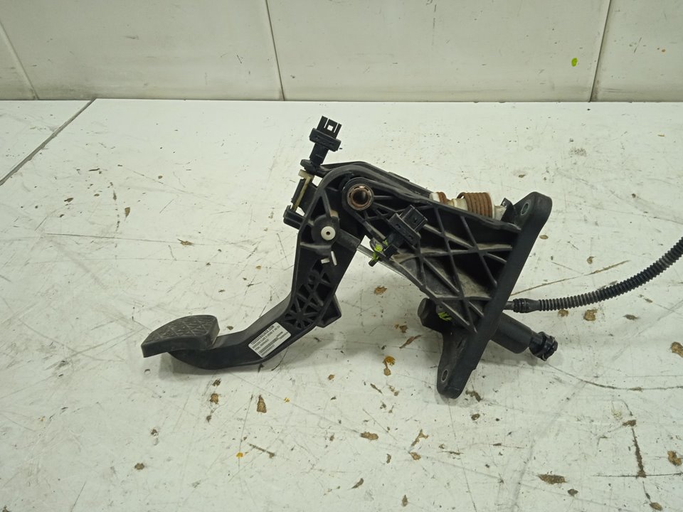 PEDAL EMBRAGUE MERCEDES CLASE B (W246) B 180 CDI (246.212)   |   06.13 - 12.18