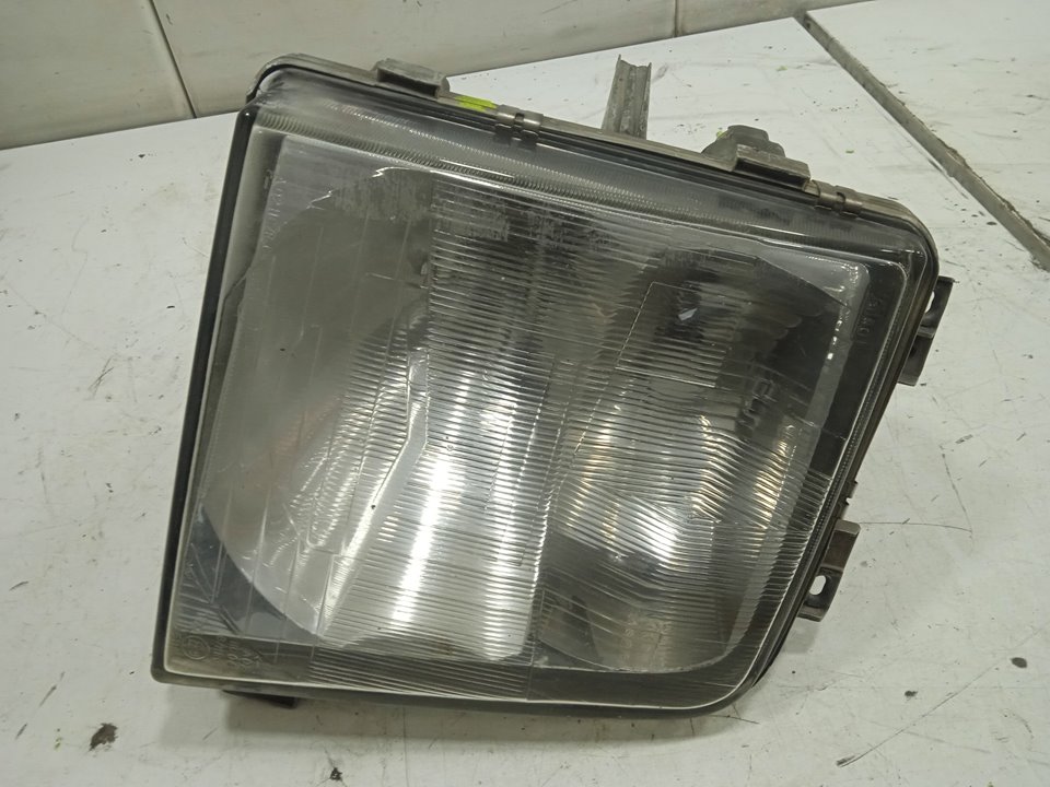 FARO DERECHO VOLKSWAGEN LT CAJA CERRADA / COMBI (MOD. 1997) LT  46  Caja cerrada