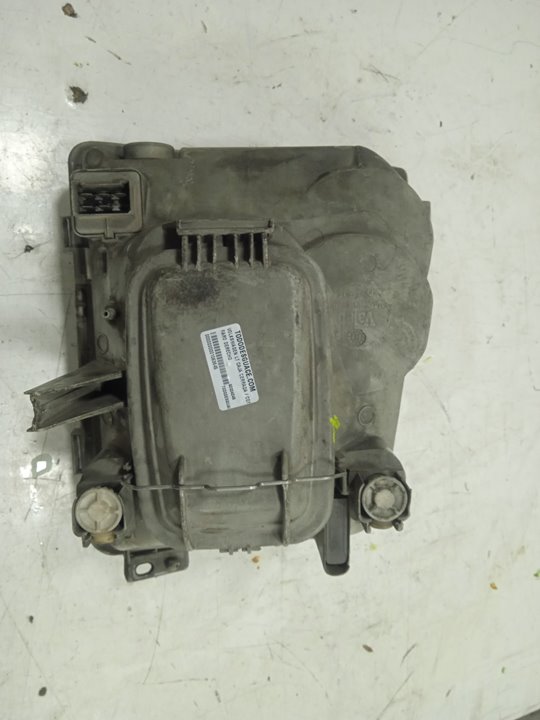 FARO DERECHO VOLKSWAGEN LT CAJA CERRADA / COMBI (MOD. 1997) LT  46  Caja cerrada