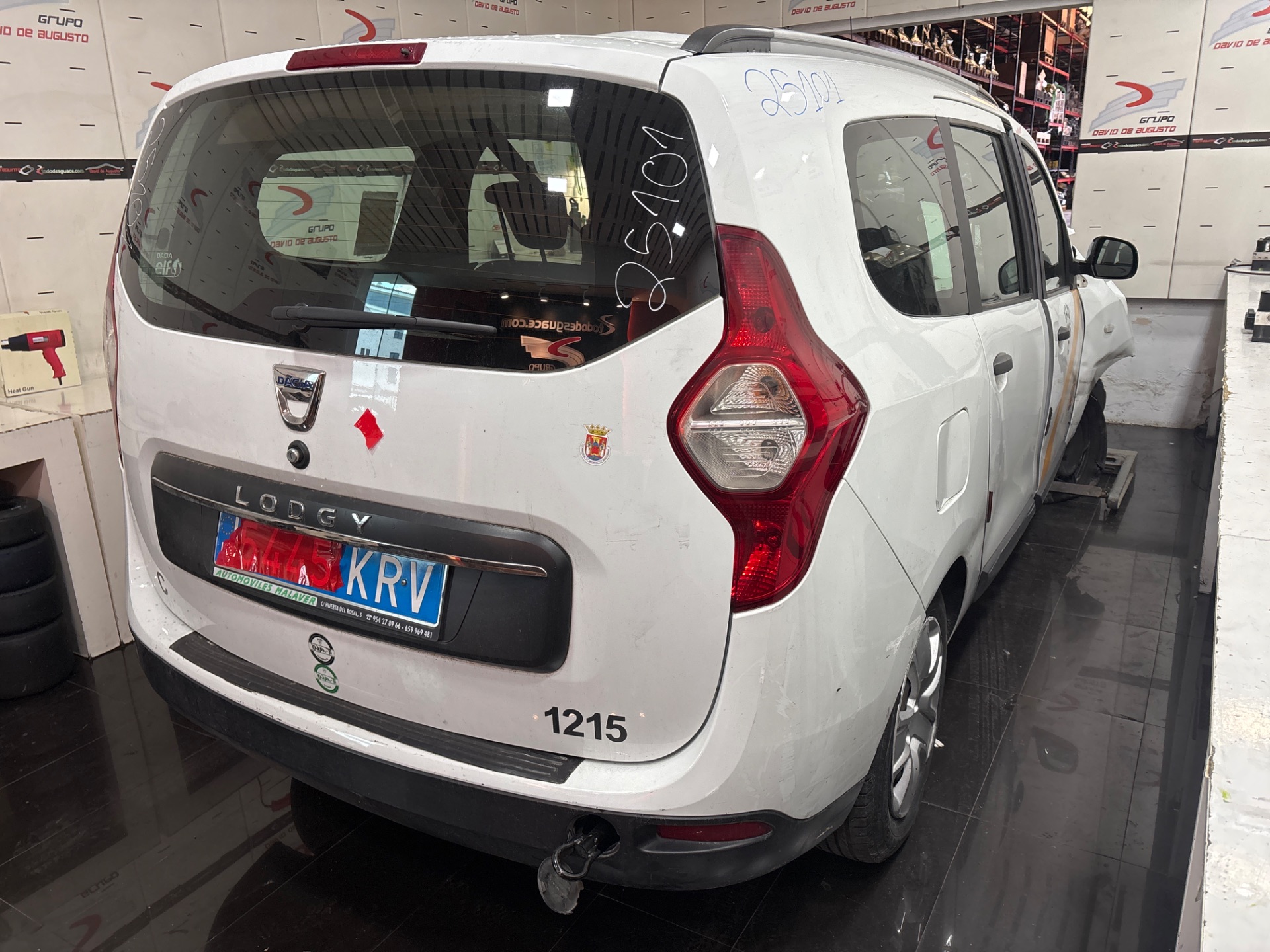 DACIA LODGY Comfort Motor 1,5 Ltr. - 70 kW BLUE dCi Diesel FAP CAT