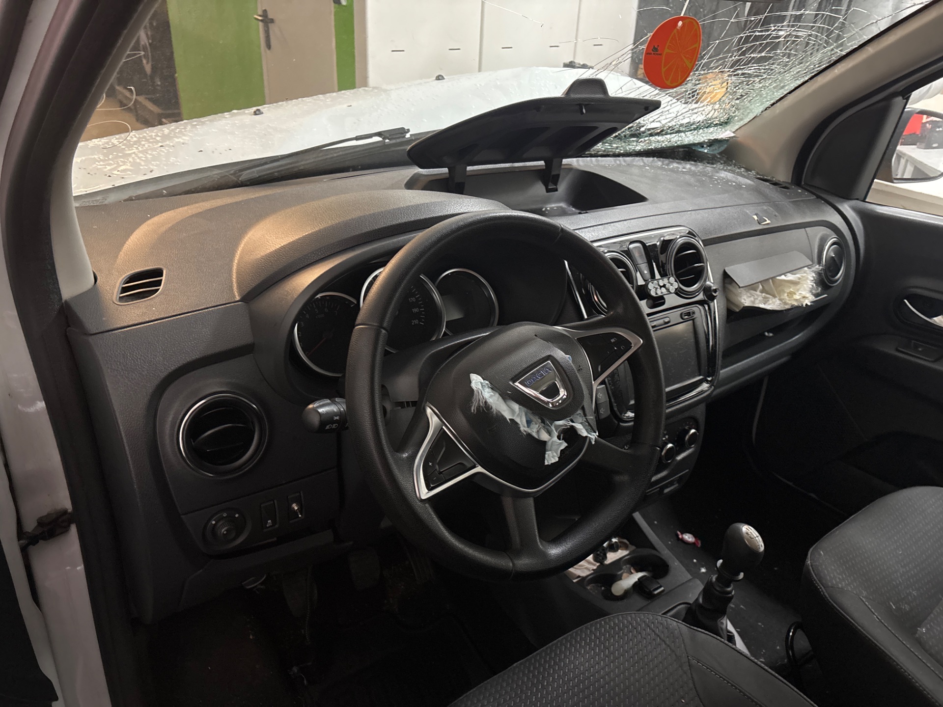 DACIA LODGY Comfort Motor 1,5 Ltr. - 70 kW BLUE dCi Diesel FAP CAT