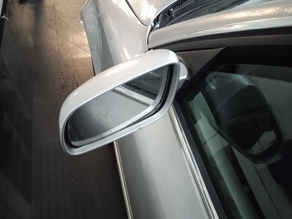 VOLKSWAGEN PASSAT BERLINA (3B3) Edition Motor 1,9 Ltr. - 96 kW TDI