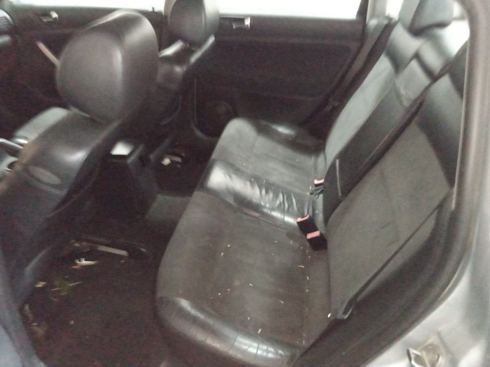 VOLKSWAGEN PASSAT BERLINA (3B3) Edition Motor 1,9 Ltr. - 96 kW TDI