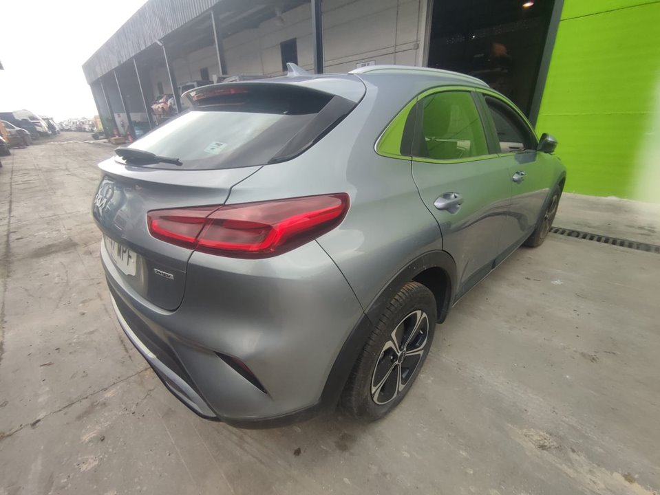 KIA XCEED TECH híbrido-suave 100 kW (Motor 1,6 Ltr. - 100 kW Diesel)