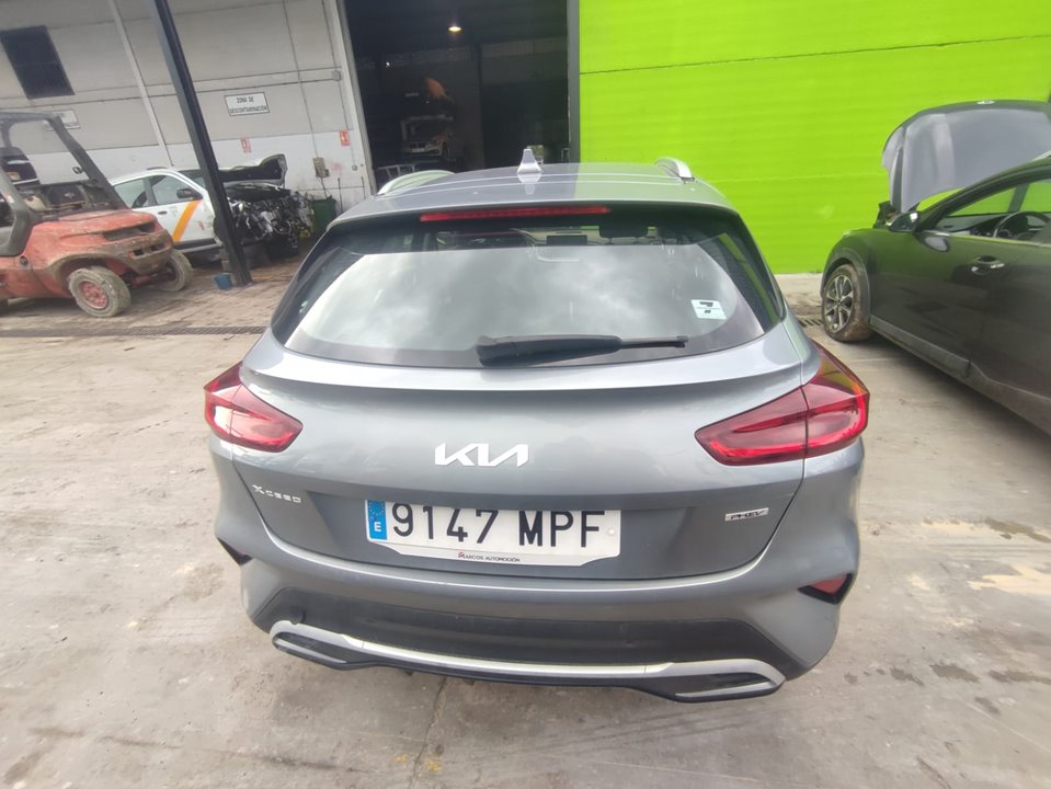 KIA XCEED TECH híbrido-suave 100 kW (Motor 1,6 Ltr. - 100 kW Diesel)