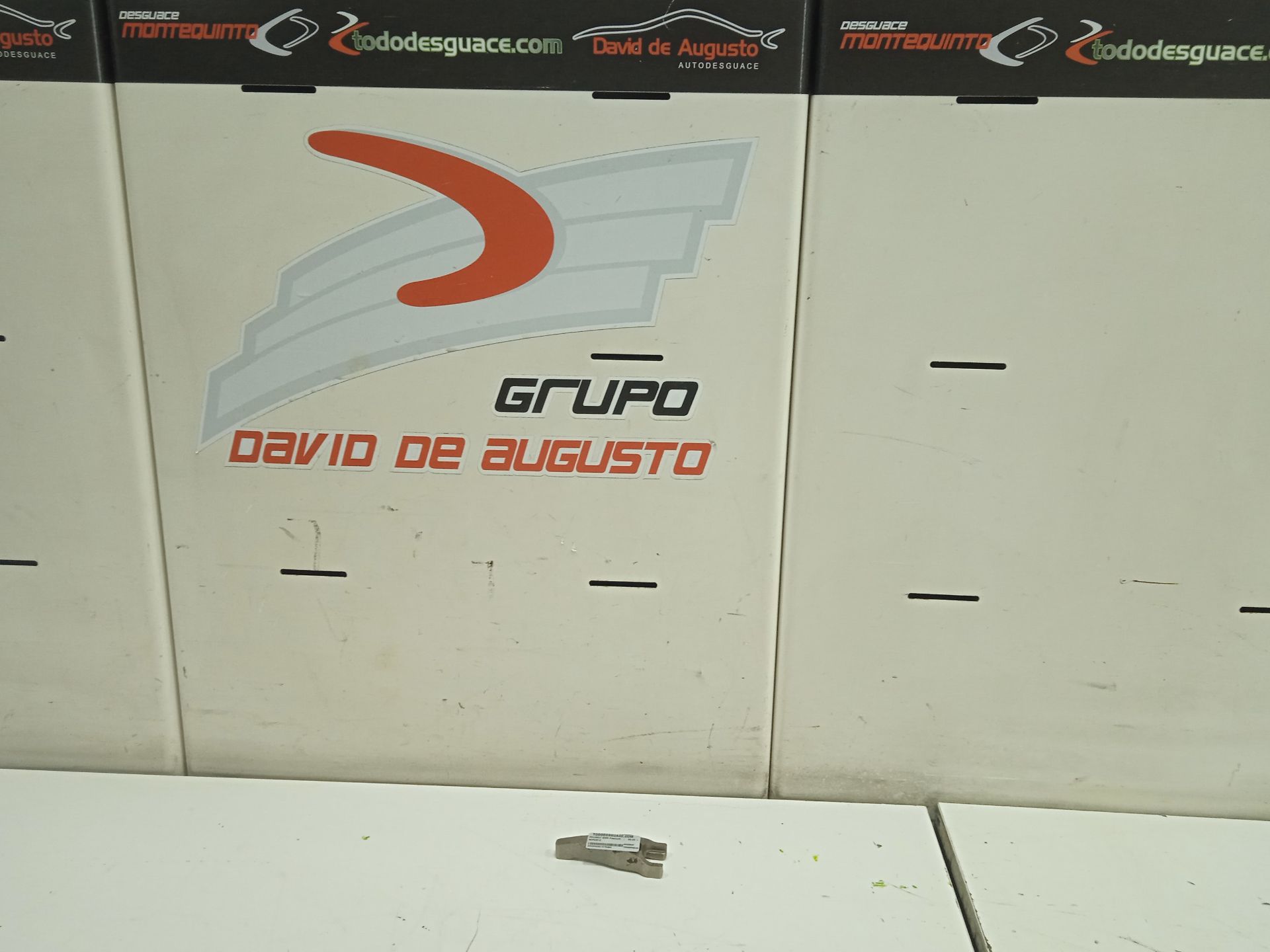 SOPORTE INYECTORE PEUGEOT 5008 Premium