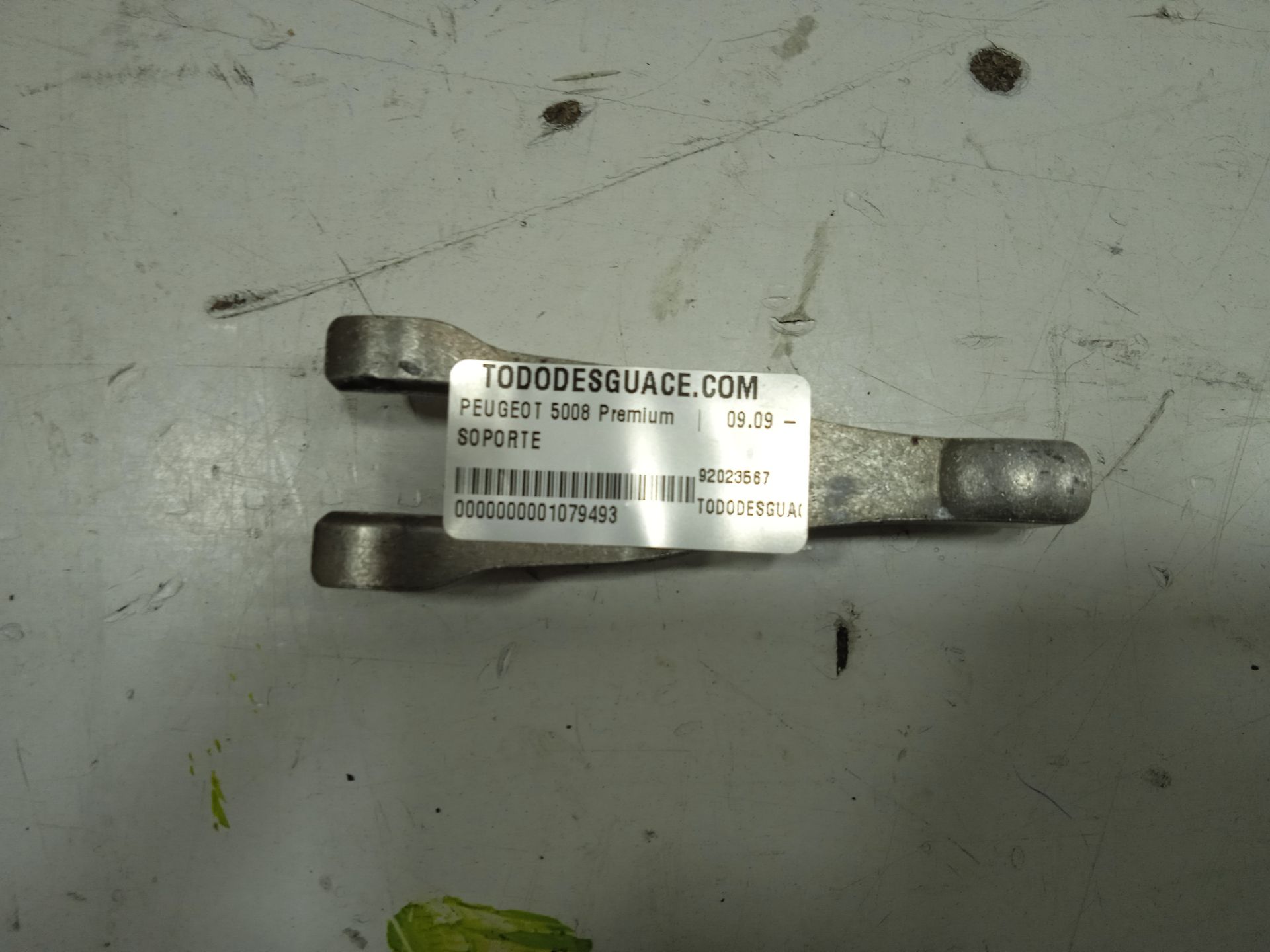 SOPORTE INYECTORE PEUGEOT 5008 Premium