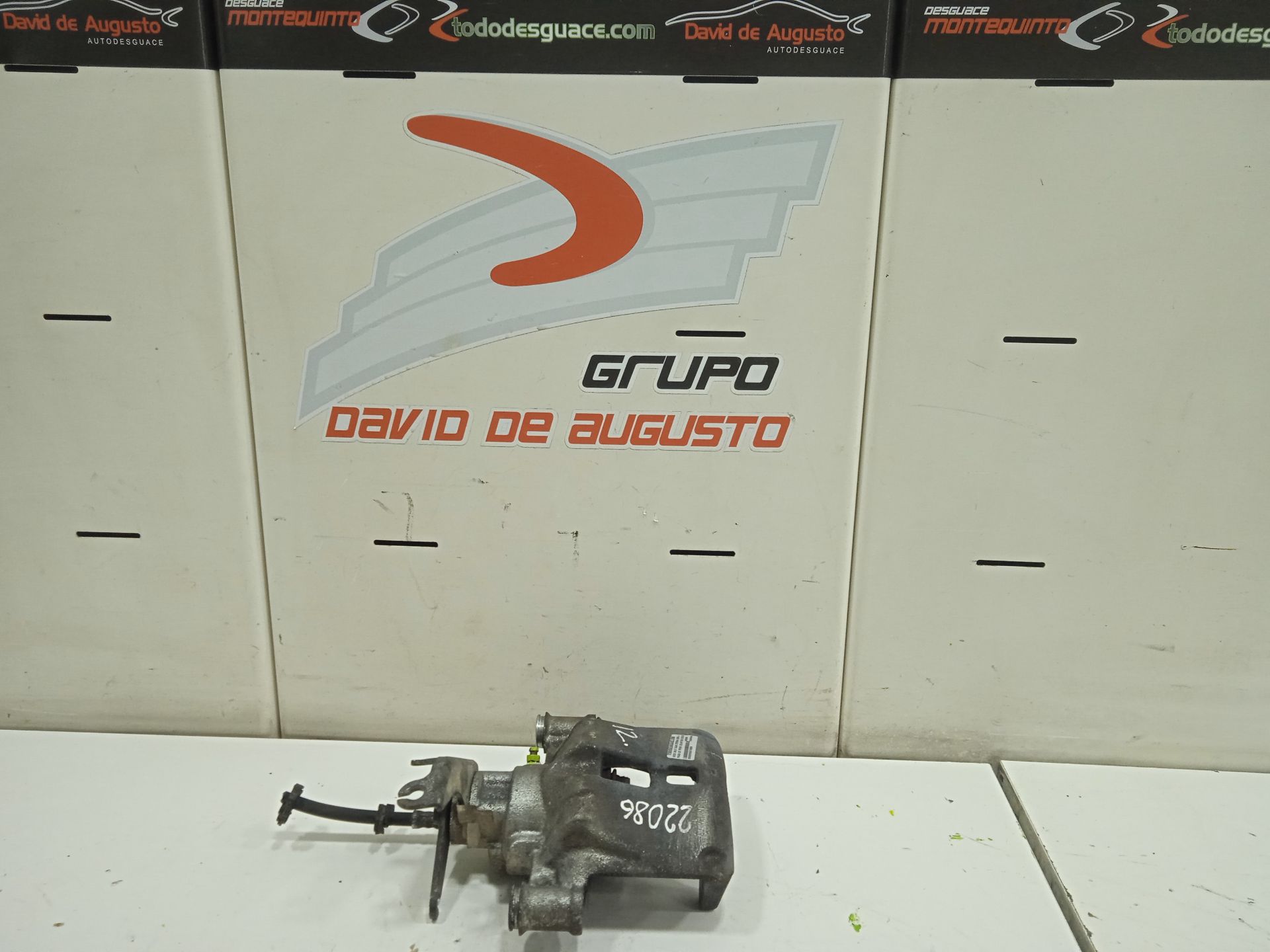 PINZA DE FRENO DELANTERA IZQUIERDA IVECO DAILY CAJA CERRADA (2006 =>) Caja cerrada 35C... batalla 3000   |   06.09 - 12.11