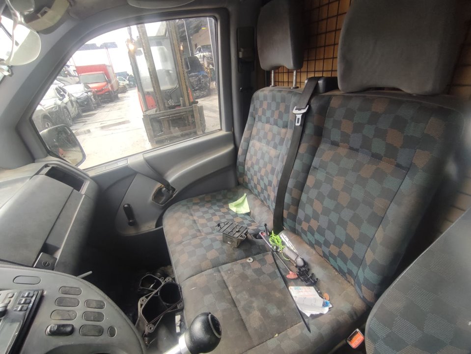 MERCEDES-BENZ VITO (W638) CAJA CERRADA 108 CDI     (638.094) Motor 2,2 Ltr. - 60 kW 16V CDI Turbodiesel CAT