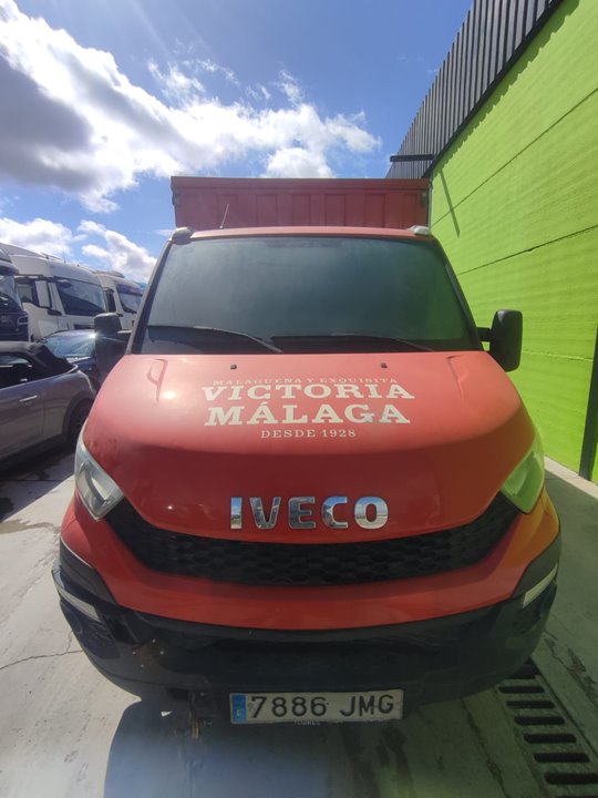 IVECO DAILY CONF. PAQUETERÍA (SOMMER) Cabina simple 35 S... batalla 3750 Motor 2,3 Ltr. - 78 kW Diesel CAT