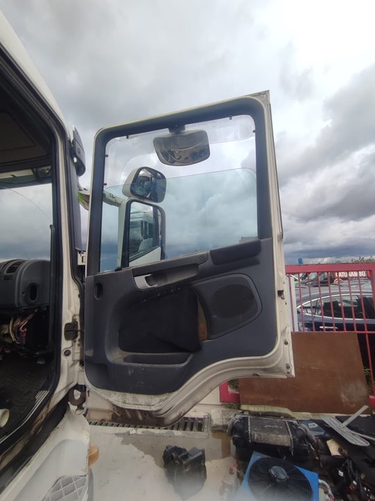 SCANIA SERIE P/G/R (C-CLASE) Fg  270  (4X2) Corto CP 13 / 14 B Motor 9,0 Ltr. - 198 kW Diesel (5 cil.)