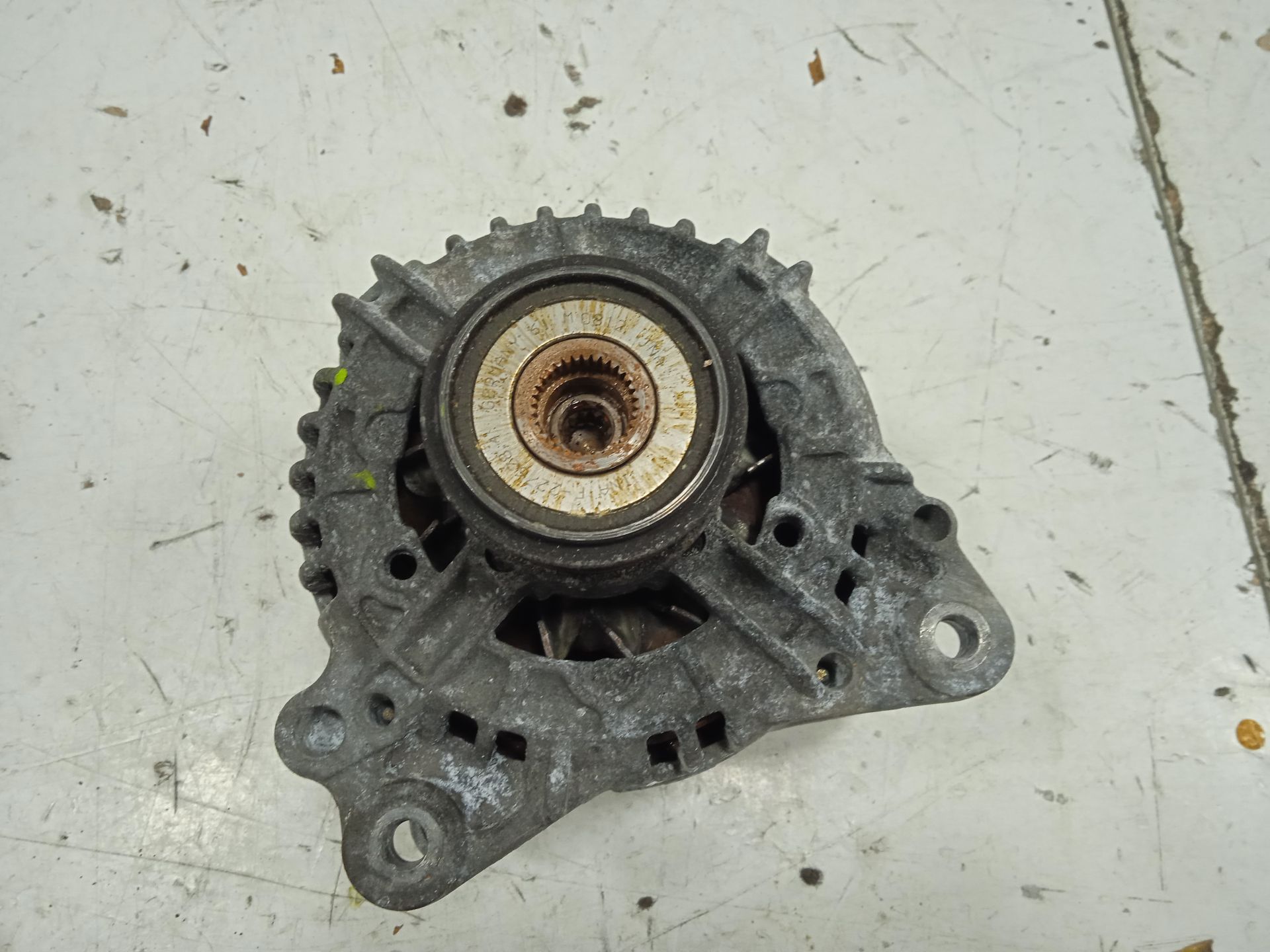 ALTERNADOR foto 2