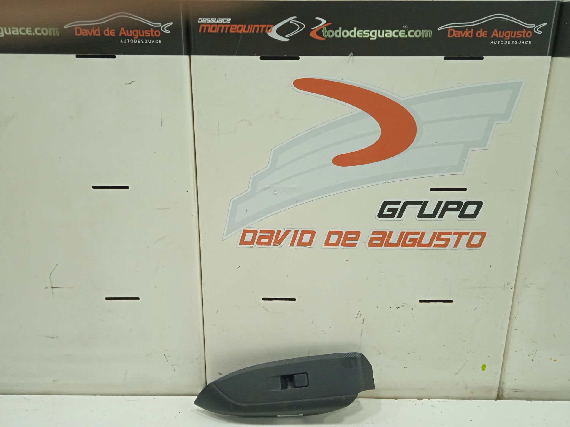 MANDO ELEVALUNAS DELANTERO DERECHO MAZDA CX-3 Evolution