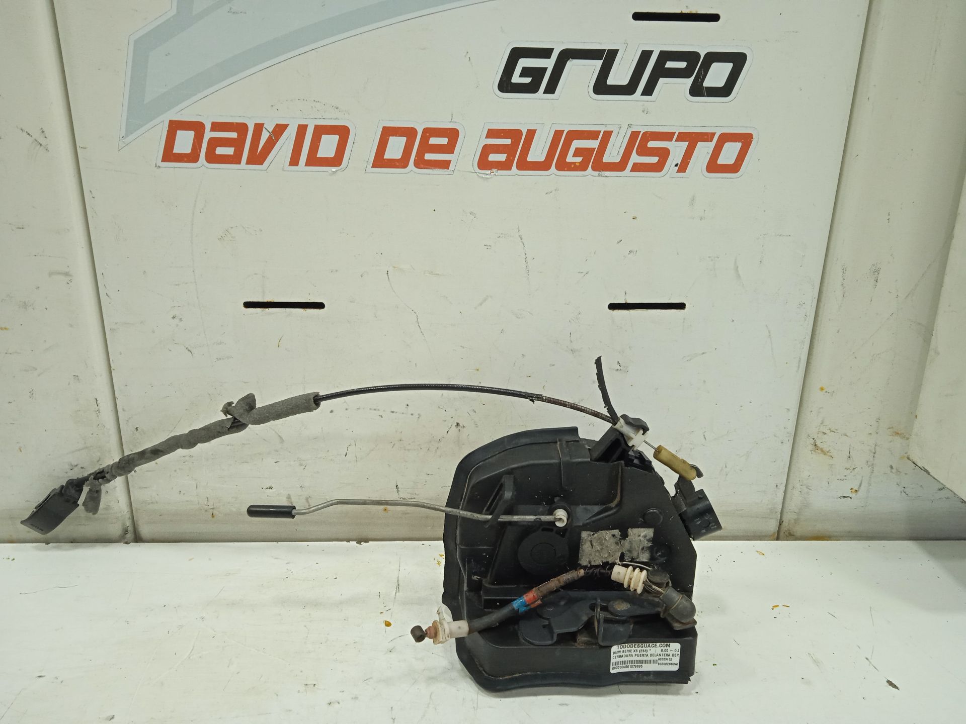 CERRADURA PUERTA DELANTERA DERECHA foto 2