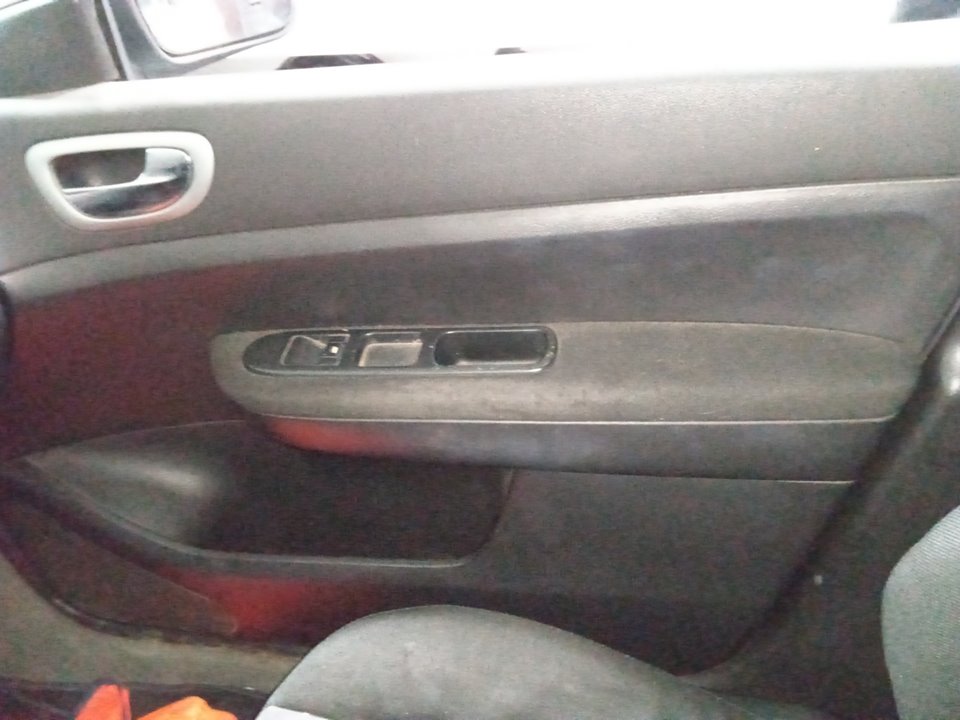 PEUGEOT 307 BREAK / SW (S1) BREAK XR Motor 2,0 Ltr. - 66 kW HDi CAT