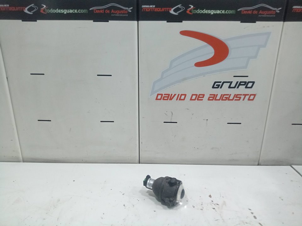 FARO ANTINIEBLA TRASERO DERECHO