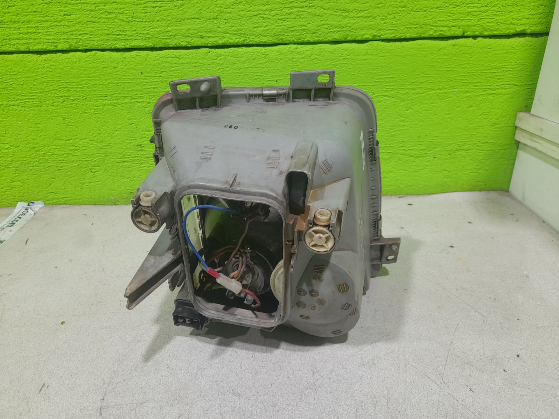 FARO IZQUIERDO VOLKSWAGEN LT CAJA CERRADA / COMBI (MOD. 1997) LT  46  Caja cerrada