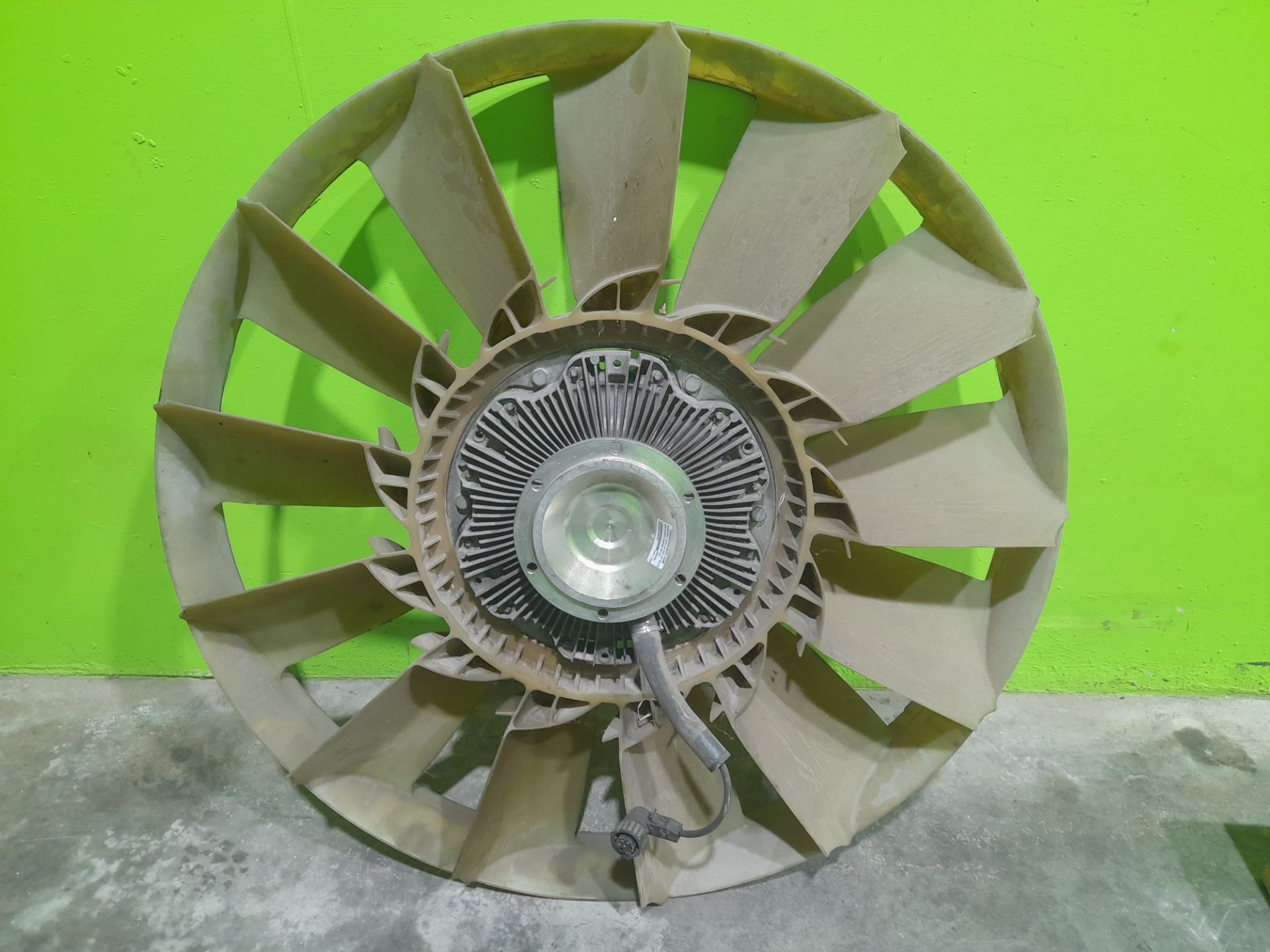 VENTILADOR VISCOSO MOTOR MERCEDES-BENZ ACTROS BM 963.XXX 2-ACHSER 18XX 4x2 Fahrgestell L ClassicSpace