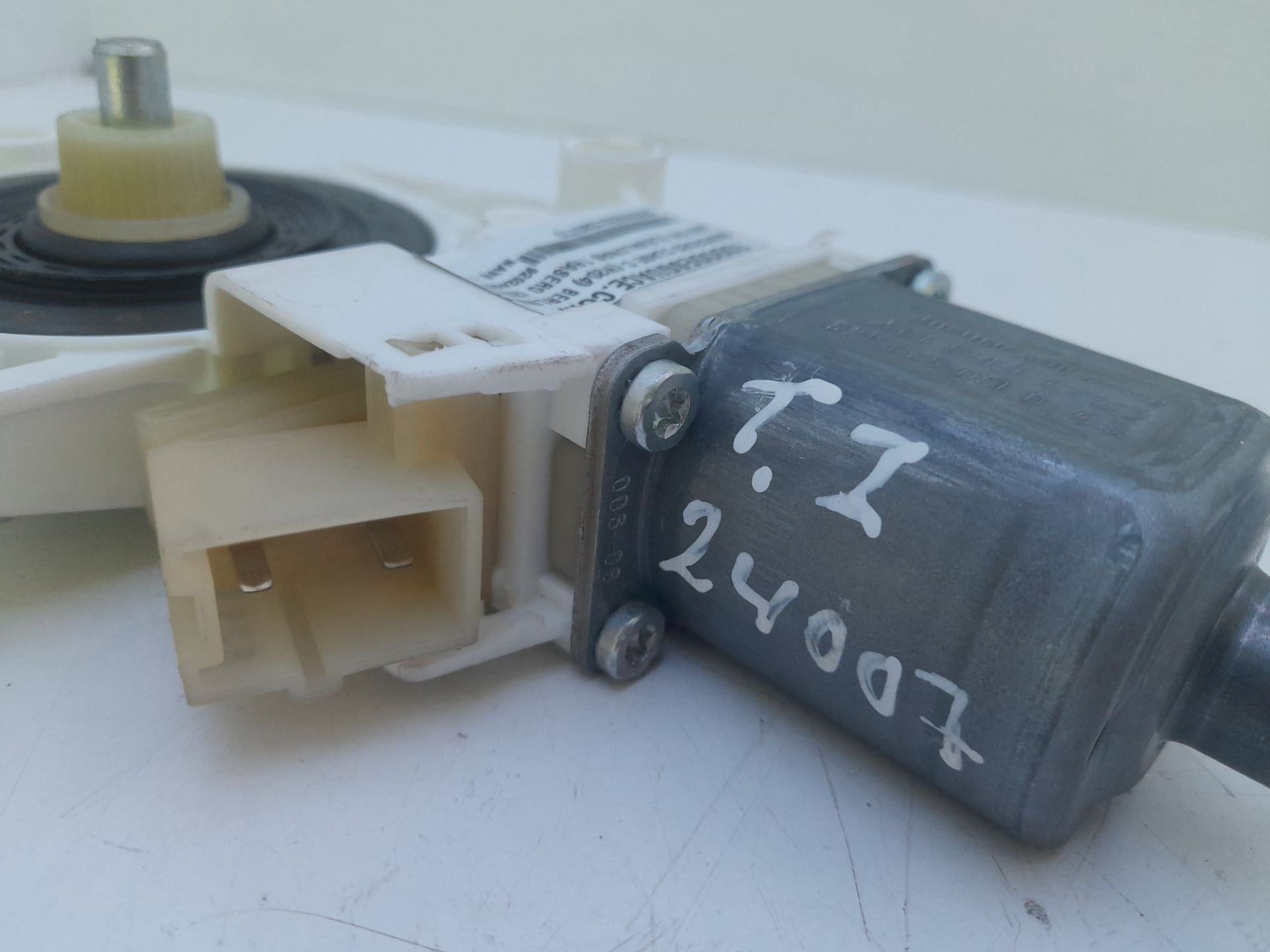 MOTOR ELEVALUNAS TRASERO IZQUIERDO MERCEDES-BENZ CLASE C (W204) BERLINA C 220 CDI (204.008)