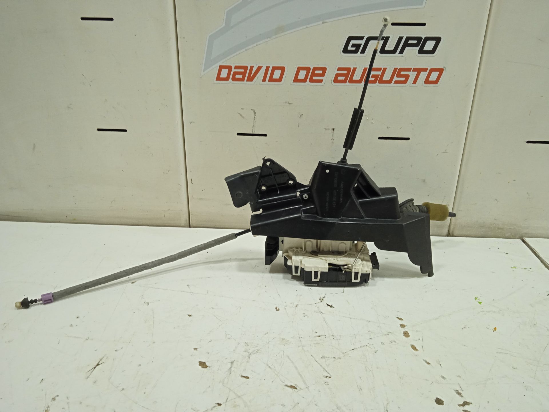 CERRADURA PUERTA DELANTERA DERECHA foto 4