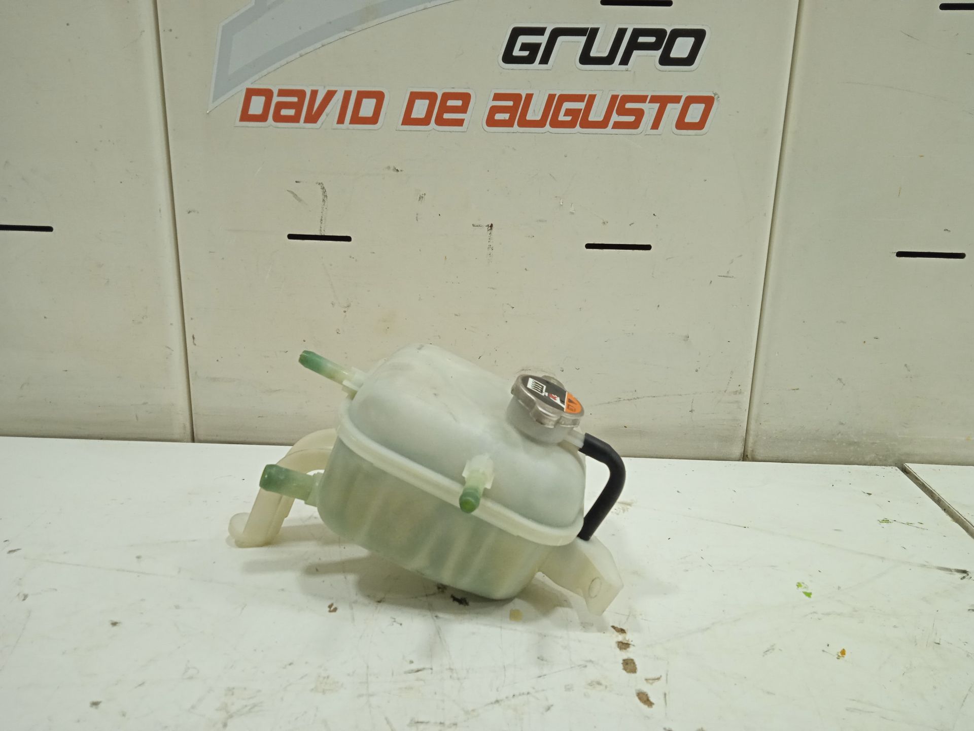 DEPOSITO REFRIGERANTE KIA STONIC (YBCUV) *