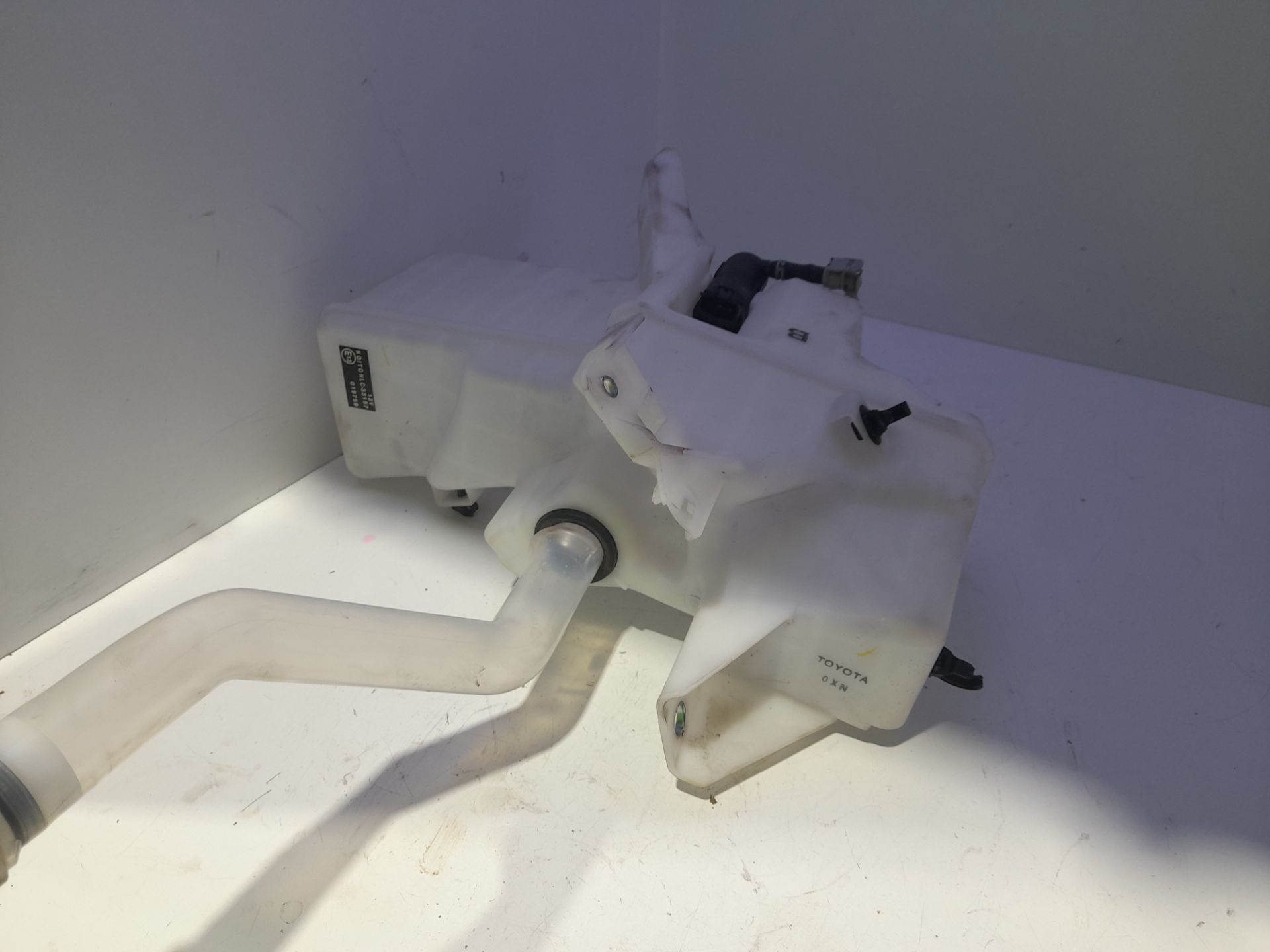 DEPOSITO LIMPIA LEXUS UX (ZA10) 250H
