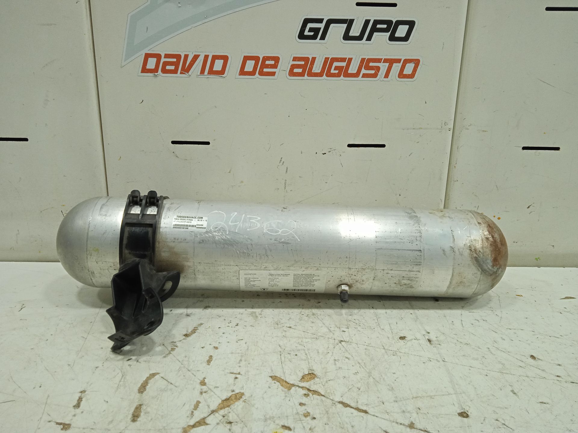 ACUMULADOR VACIO TESLA MODEL S Basis