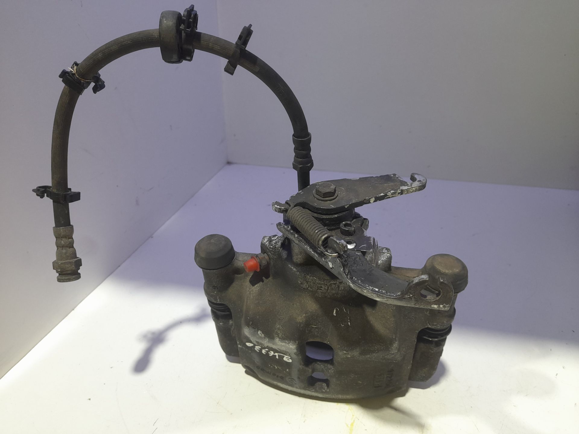 PINZA DE FRENO TRASERA IZQUIERDA IVECO 35C15 IVECO 35C15