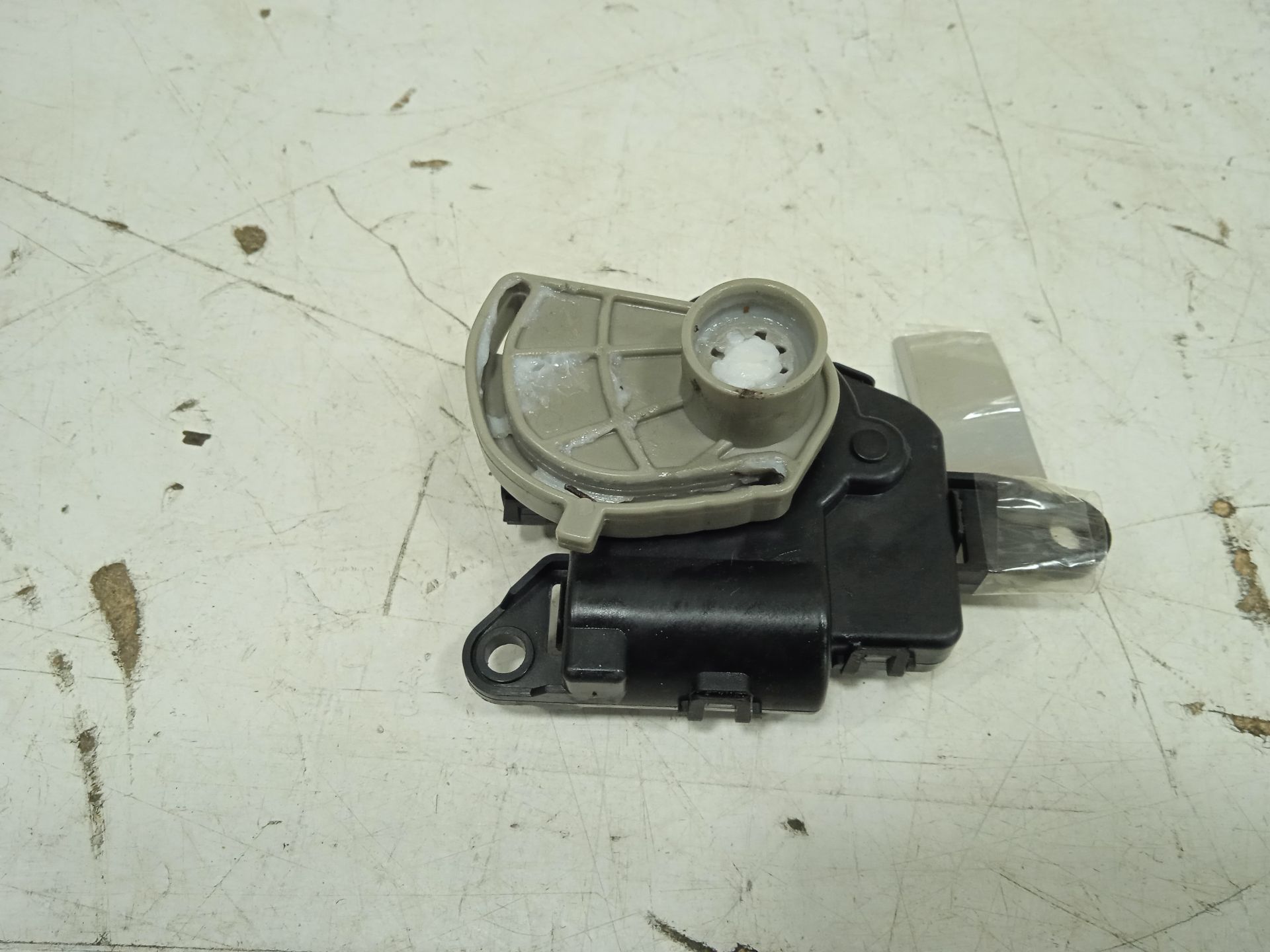 MOTOR TRAMPILLA TESLA MODEL S Basis