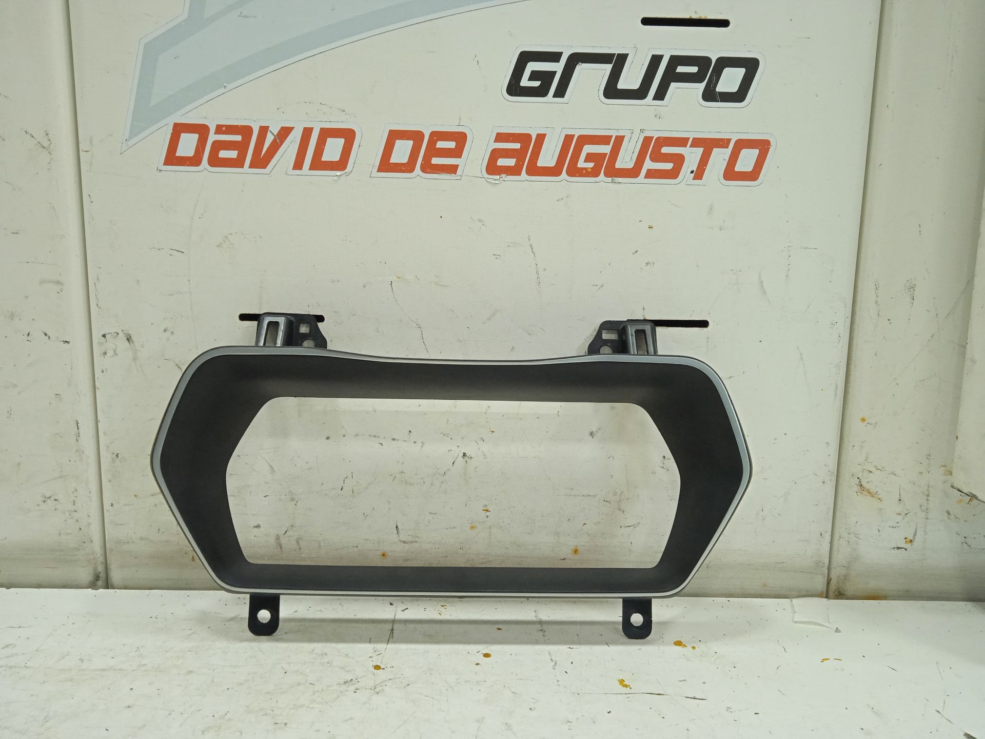 CARCASA CUADRO INSTRUMENTOS TESLA MODEL S Basis