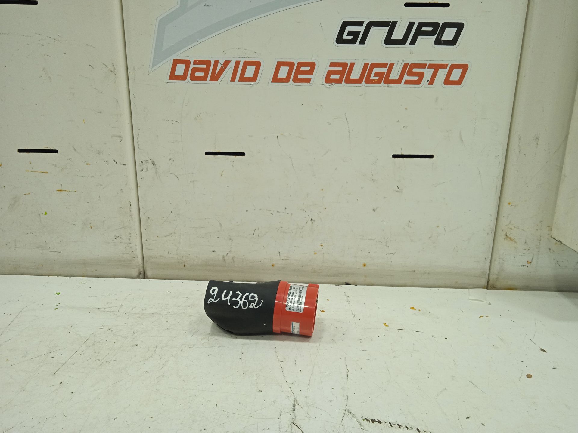 ALOJAMIENTO DEL CONECTOR TESLA MODEL S Basis