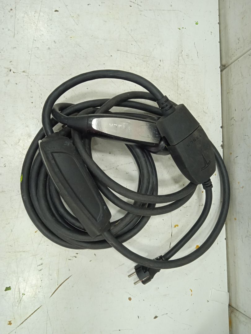 SISTEMA CARGA BATERIA TESLA MODEL S Basis