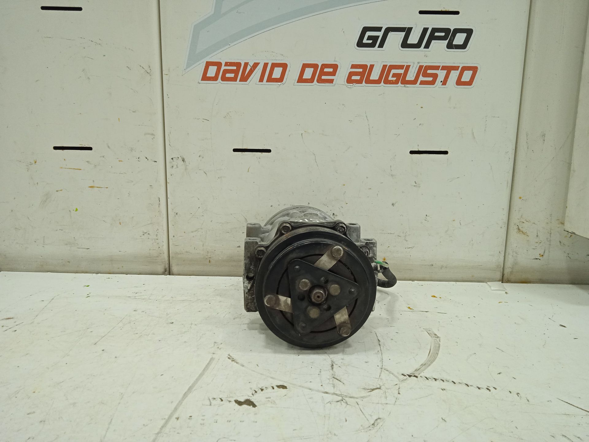 COMPRESOR AIRE ACONDICIONADO IVECO EUROCARGO *